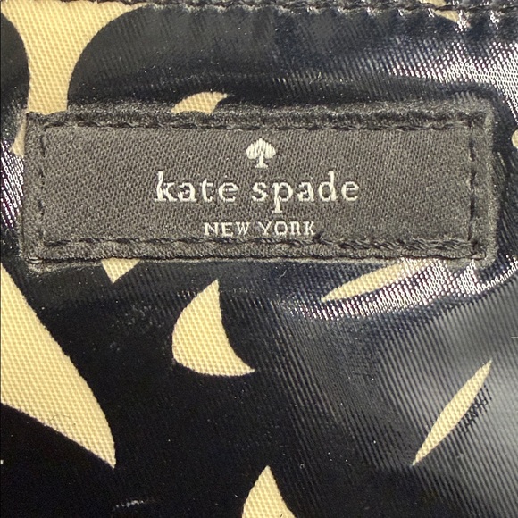Kate Spade Daycation Mini Pouch – NWT in Cream and Black - Picture 6 of 6